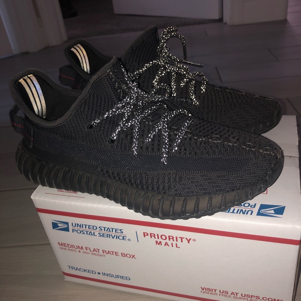 Yeezy 350 V2 Static Black